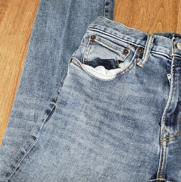 Gap Denim - Picture 2 of 6